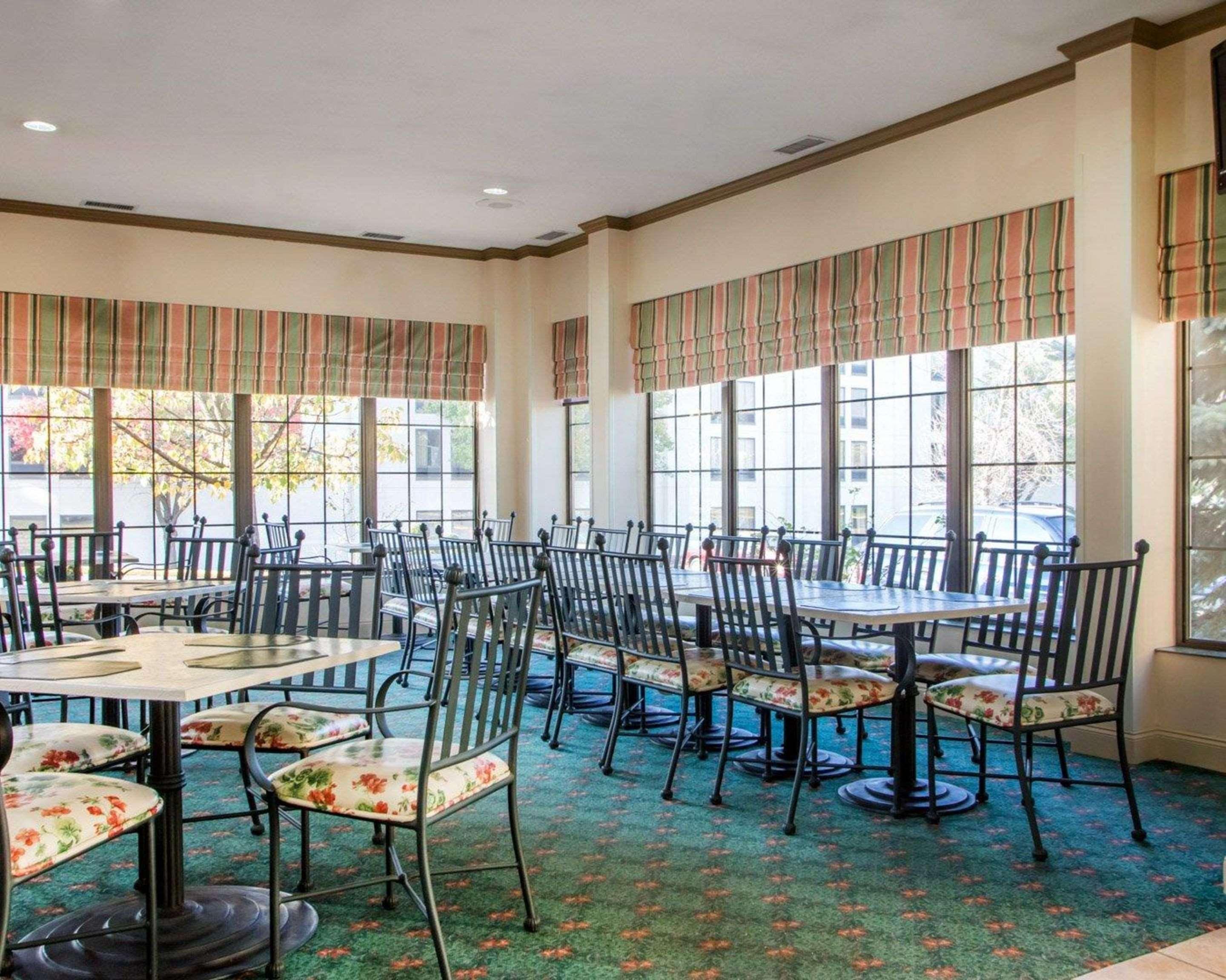 La Quinta & By Wyndham South Holland