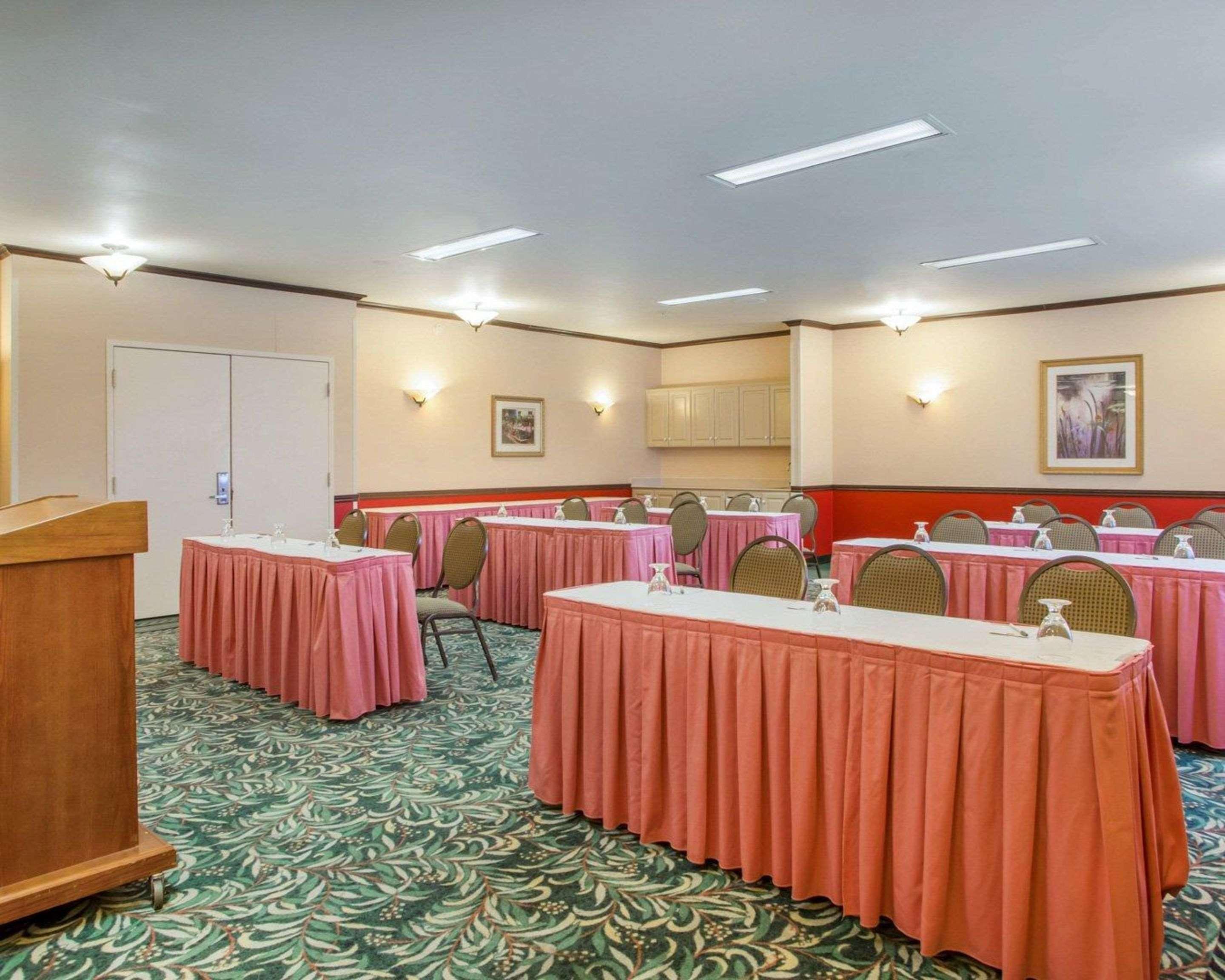 La Quinta & By Wyndham South Holland