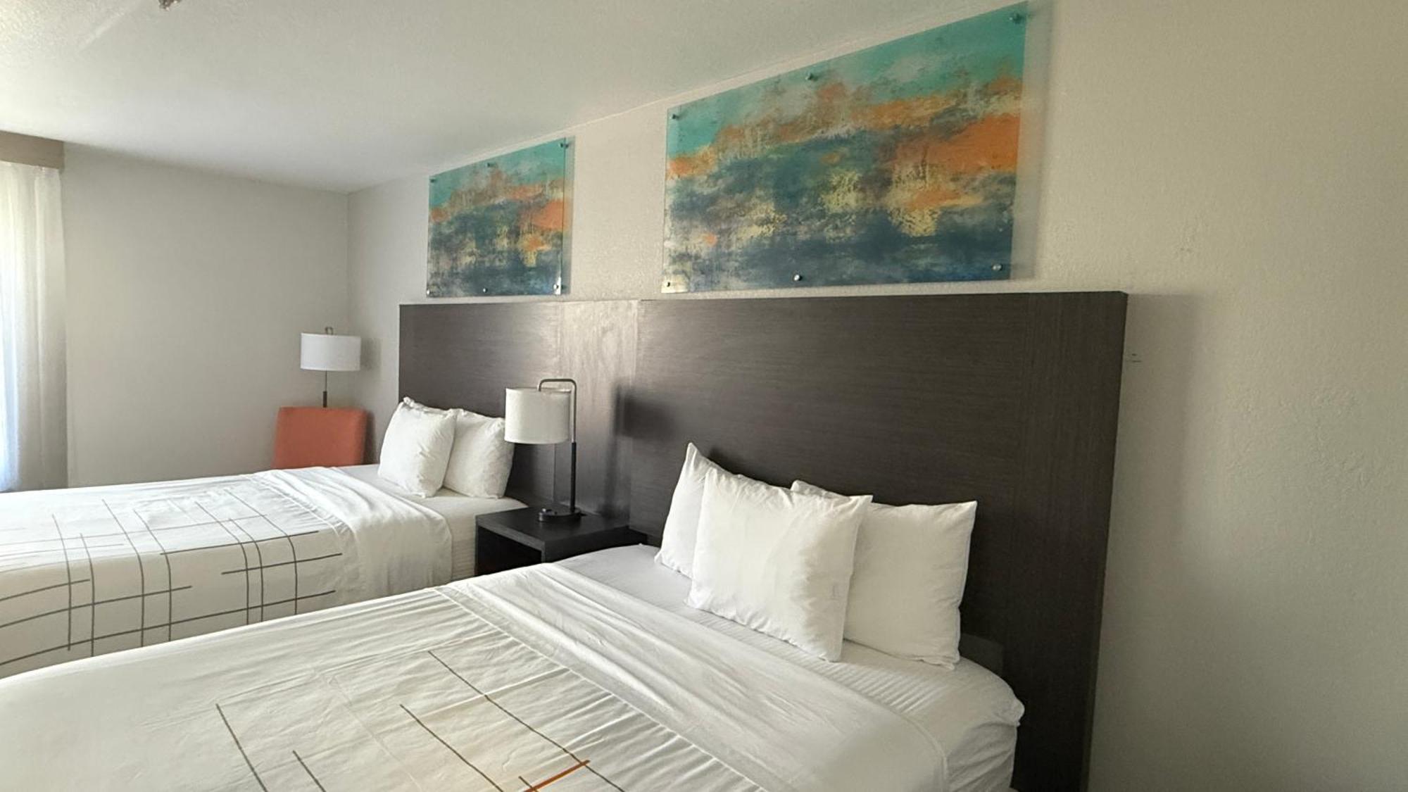 La Quinta & By Wyndham Hotel South Holland