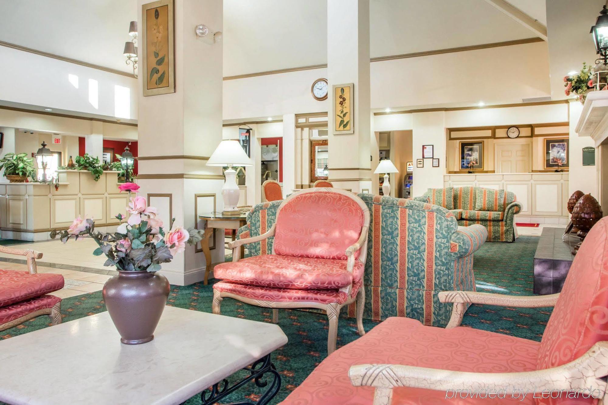 La Quinta & By Wyndham Hotel 3*