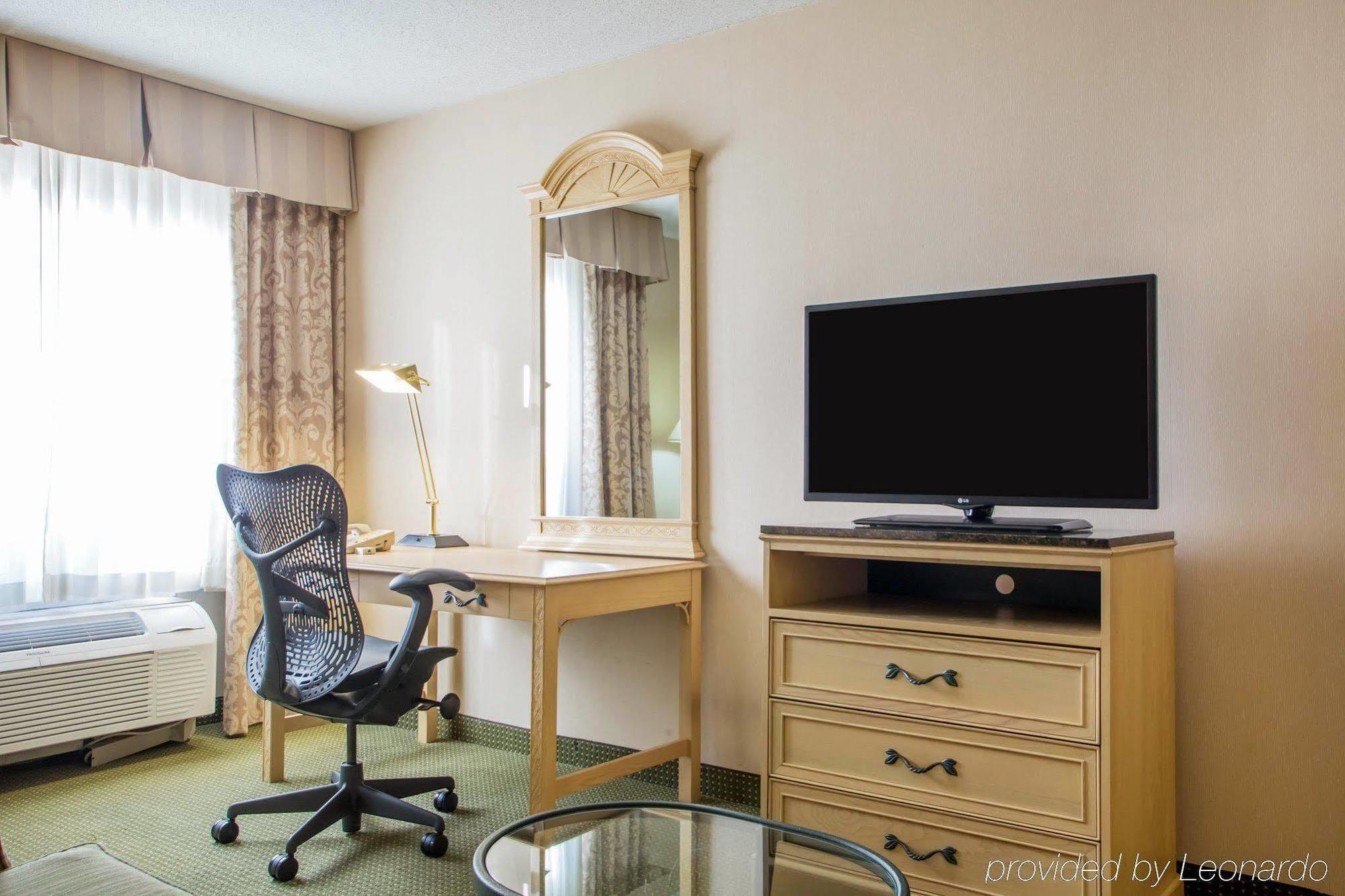 La Quinta & By Wyndham
