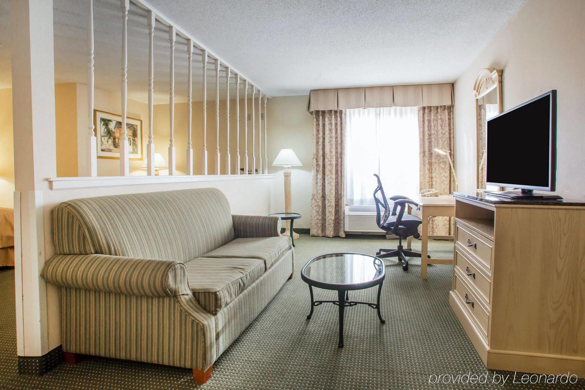 La Quinta & By Wyndham South Holland
